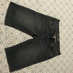 DELIAS  dark denim Bermuda short sz 7/8